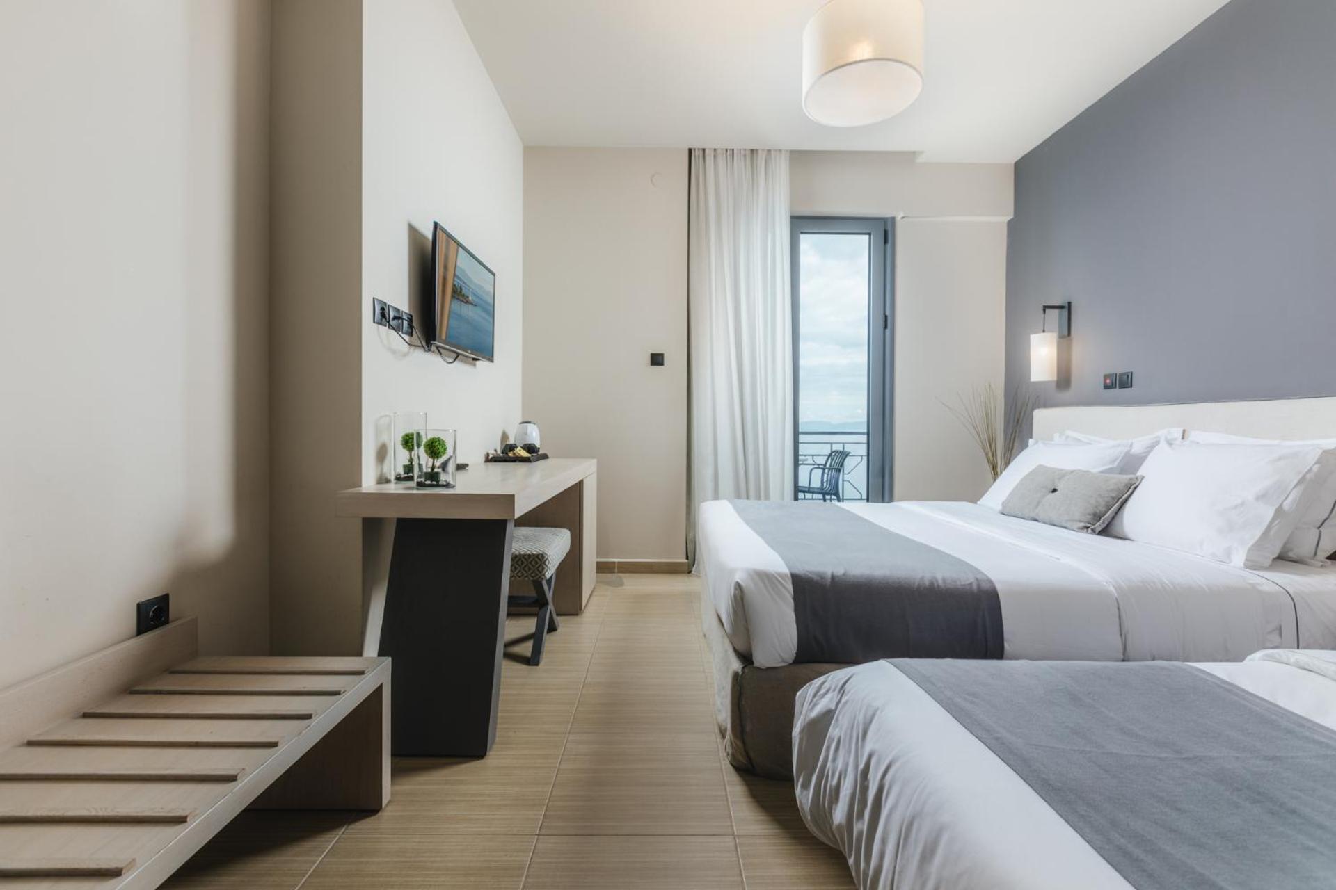 Infinity Hotel Gytheio Ngoại thất bức ảnh