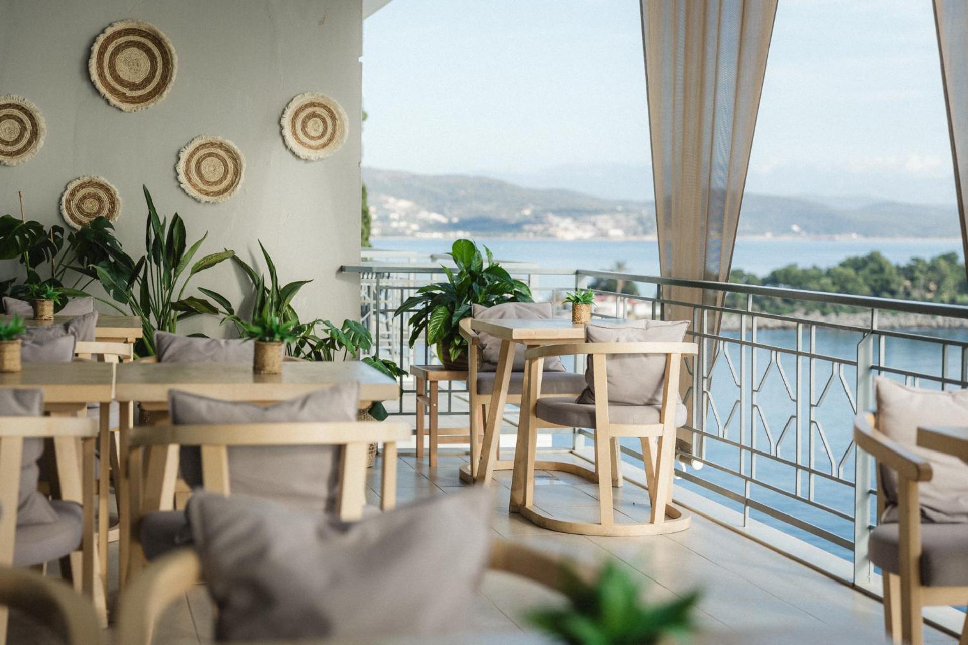 Infinity Hotel Gytheio Ngoại thất bức ảnh