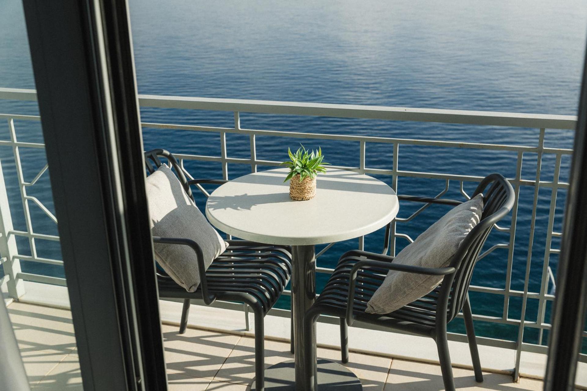 Infinity Hotel Gytheio Ngoại thất bức ảnh